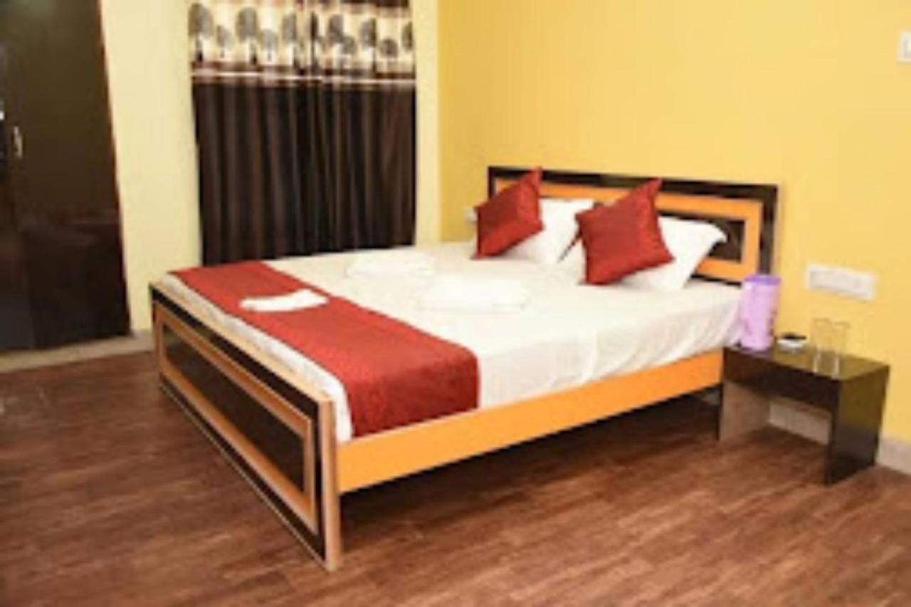 Goroomgo Varanasi Paradise Varanasi Ngoại thất bức ảnh